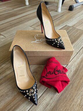 Christian Louboutin Kid Leather Studded Door Knock Pumps Shoe Eur. 34.5